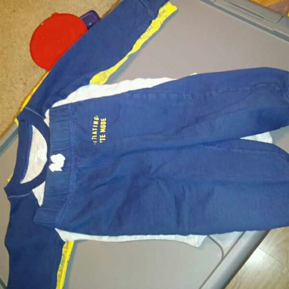 Lot of 18 months boy clothes /open to offers